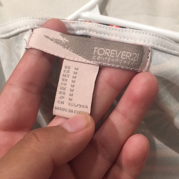 Patterned short dress - Picture 3 of 3